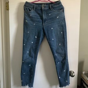 Ankle length jeans with flower detail